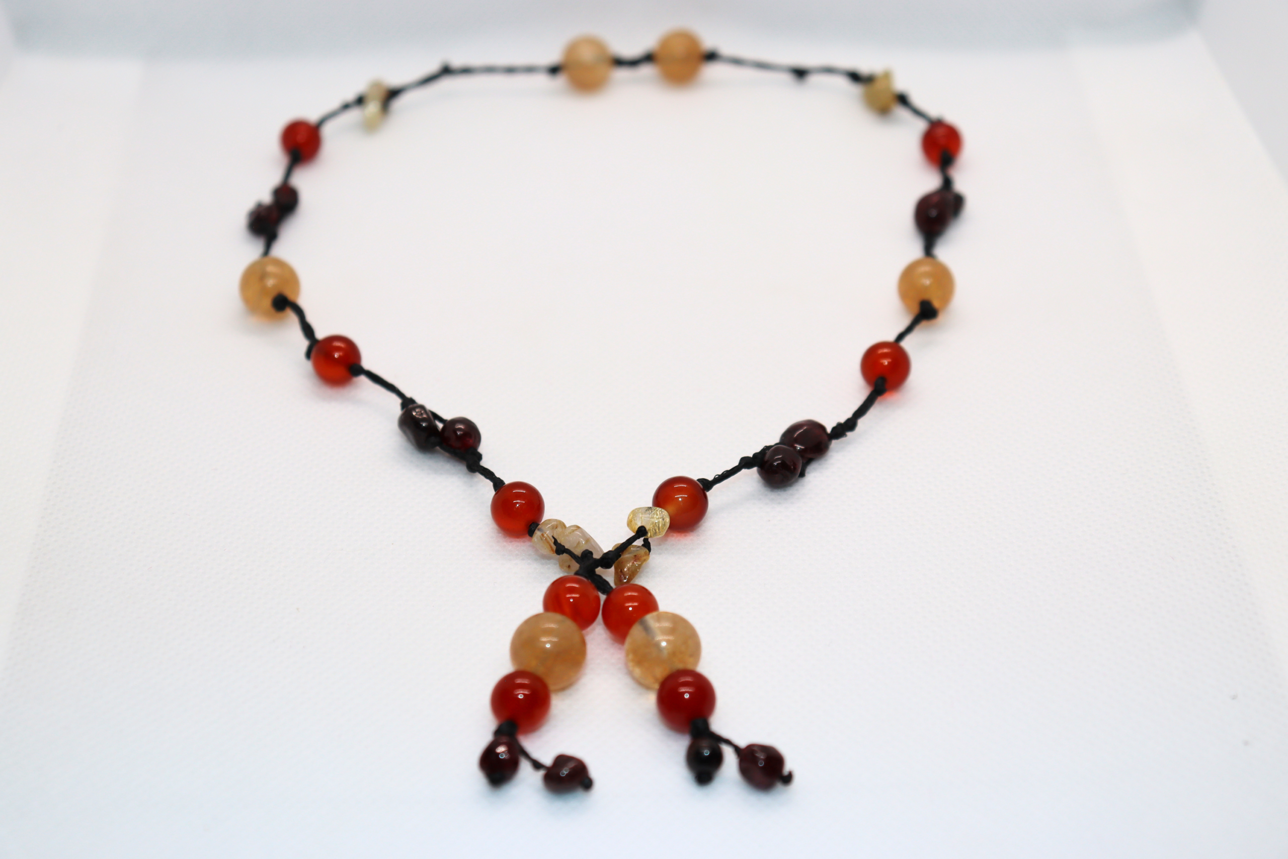 Collier Artisanal Soleil Couchant en Cornaline, Grenat et Citrine chauffée – Image 2