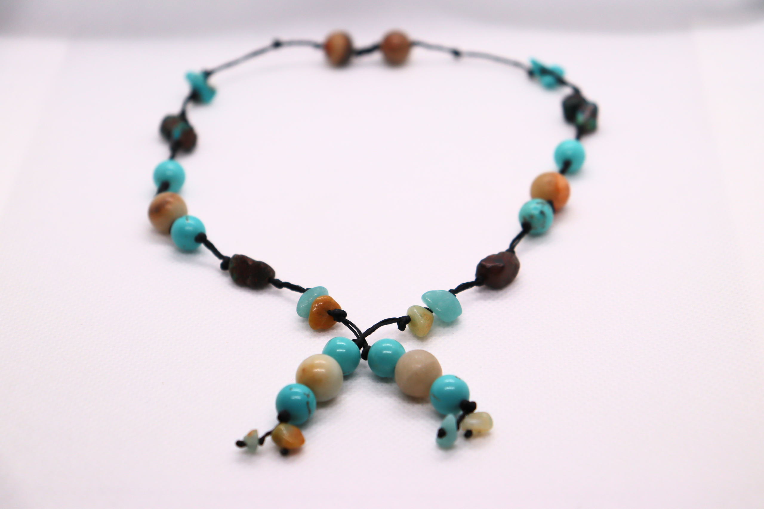 Collier Artisanal Souffle d’Amazone en Amazonite, Turquoise et Chrysocolle – Image 2