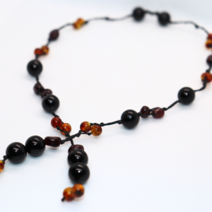 Collier Artisanal Braises Sacrées en Tourmaline noire, Ambre et Grenat
