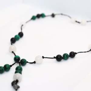 Collier Artisanal L’Oeil de Sobek en Malachite, Shungite et Quartz