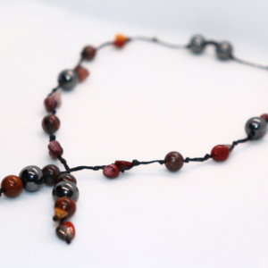 Collier Artisanal Forces Vulcaniennes en Mookaite, Hématite et Oeil de Fer