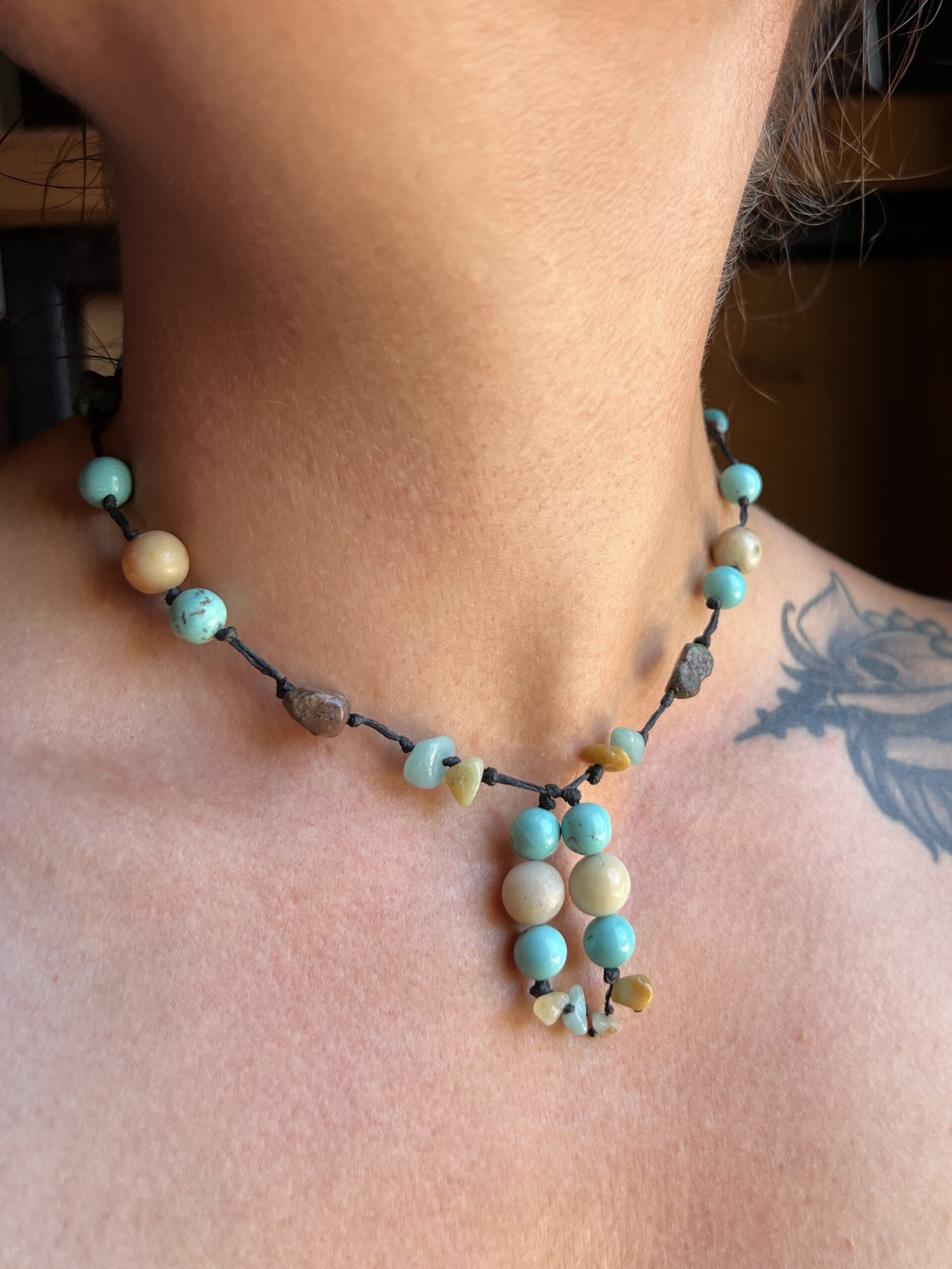 Collier Artisanal Souffle d’Amazone en Amazonite, Turquoise et Chrysocolle – Image 4