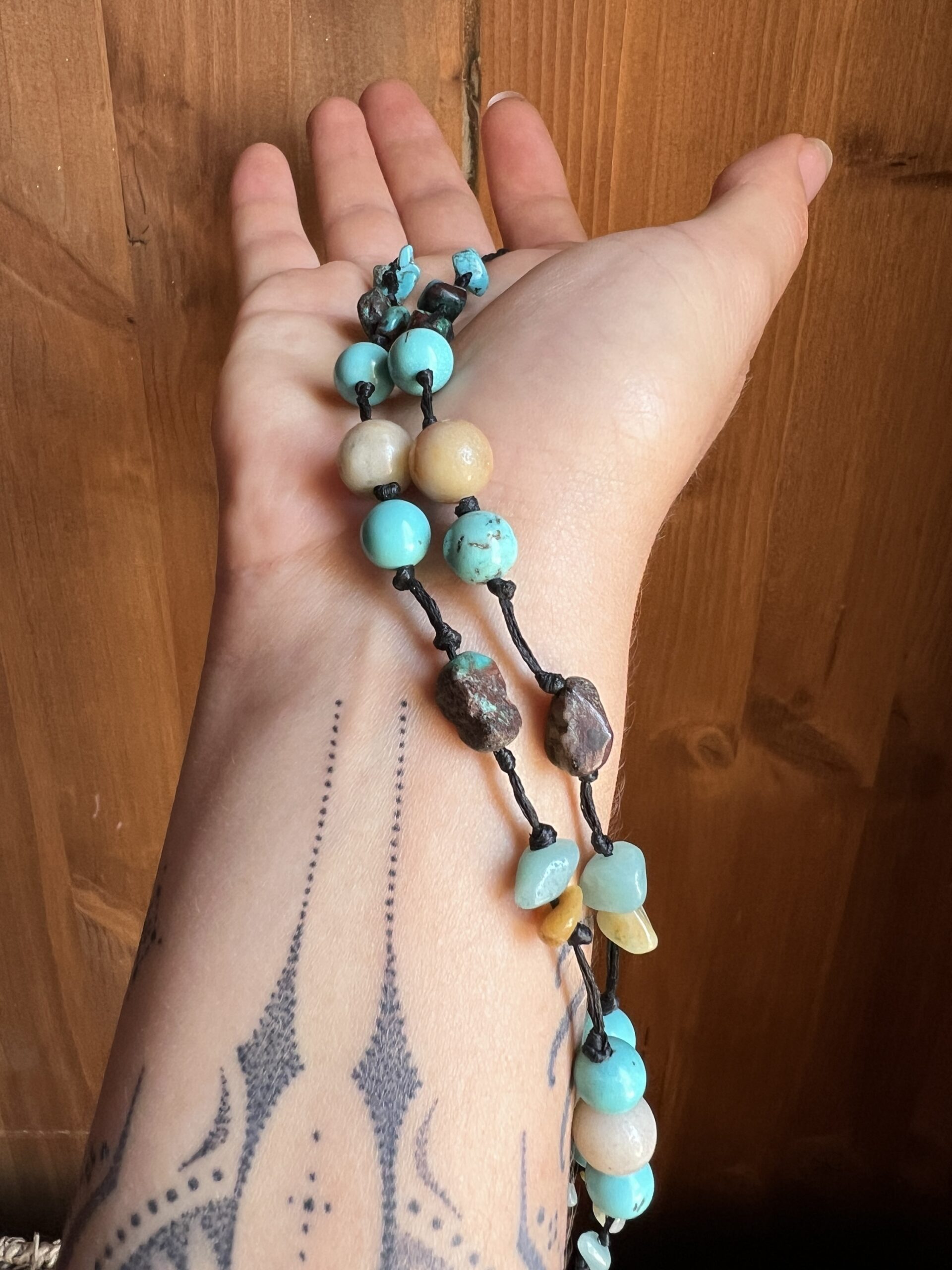 Collier Artisanal Souffle d’Amazone en Amazonite, Turquoise et Chrysocolle – Image 7