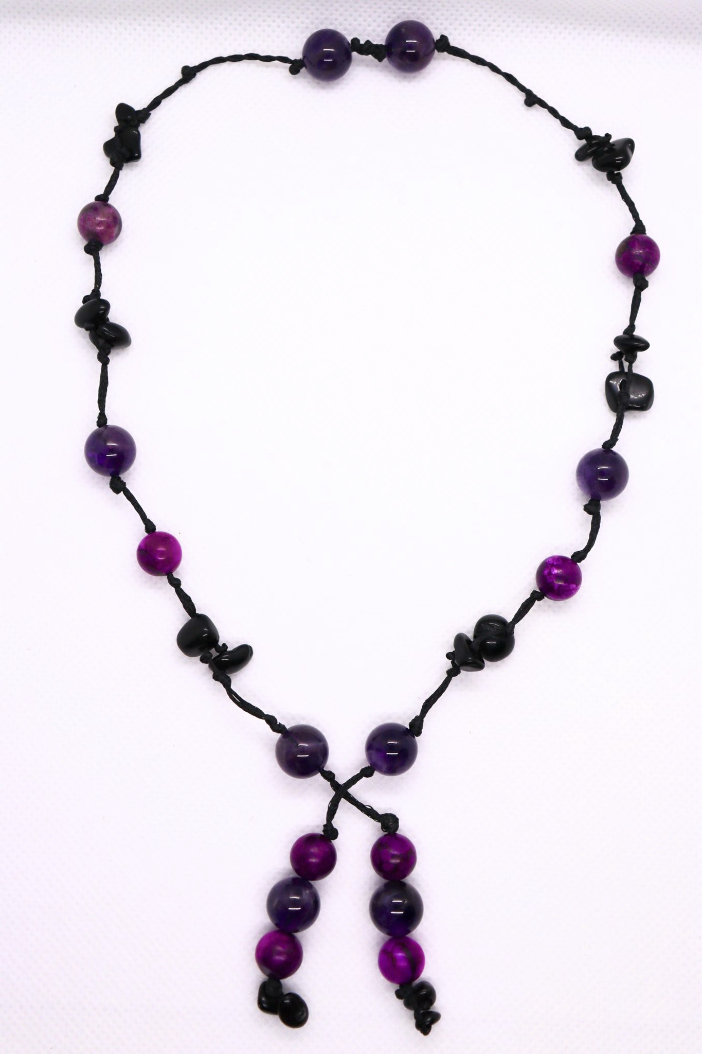 Collier Artisanal Esprit de la Toundra en Charoïte, Améthyste et Obsidienne – Image 3